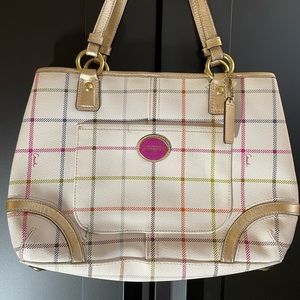 Coach Signature Hampton Plaid Shoulder Bag
